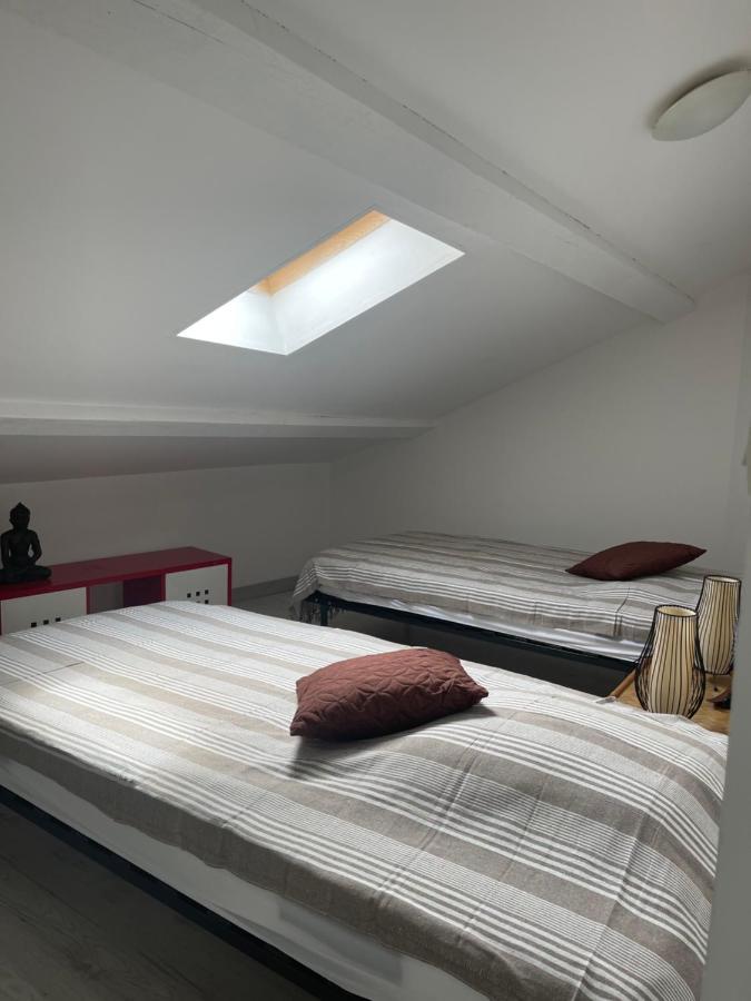 Appartement Climatise Centre-Ville De Narbonne Dans Comble 4 Couchages ภายนอก รูปภาพ